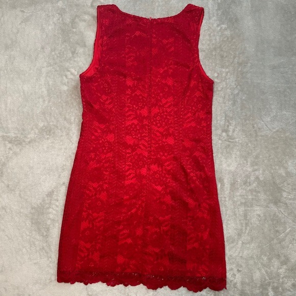 Lulus Red Lace Mini Dress Women Size M Sleeveless V-Neck Shift Coquette Romantic - Picture 5 of 11